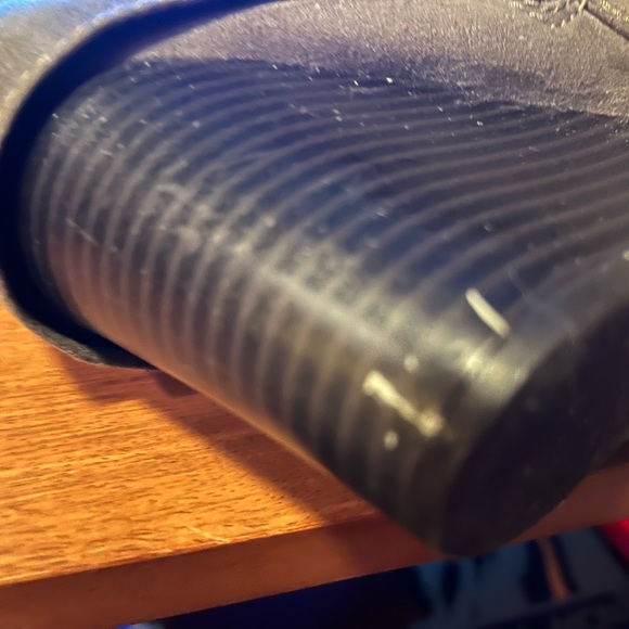 Arizona brand brown wedge boots. - Picture 4 of 5